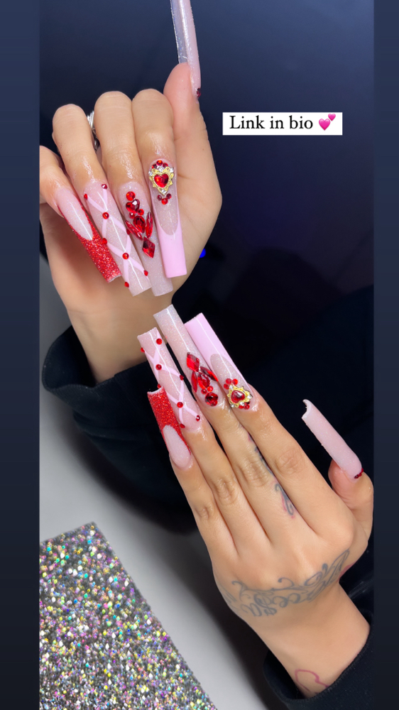 Freestyle Acrylic Nails