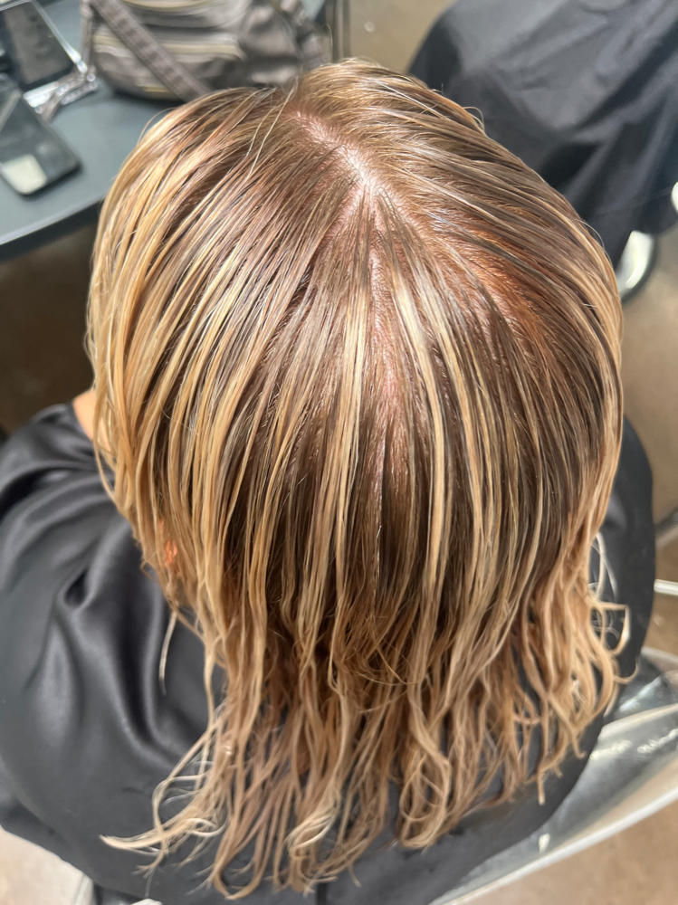 Toning/root smudge/ clear gloss