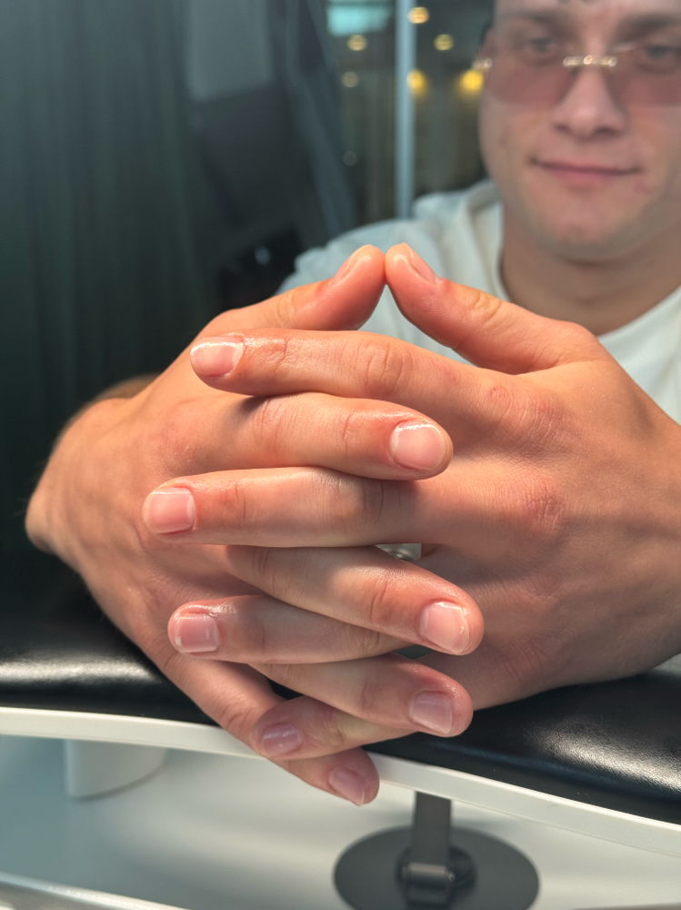 Gentlemen's manicure