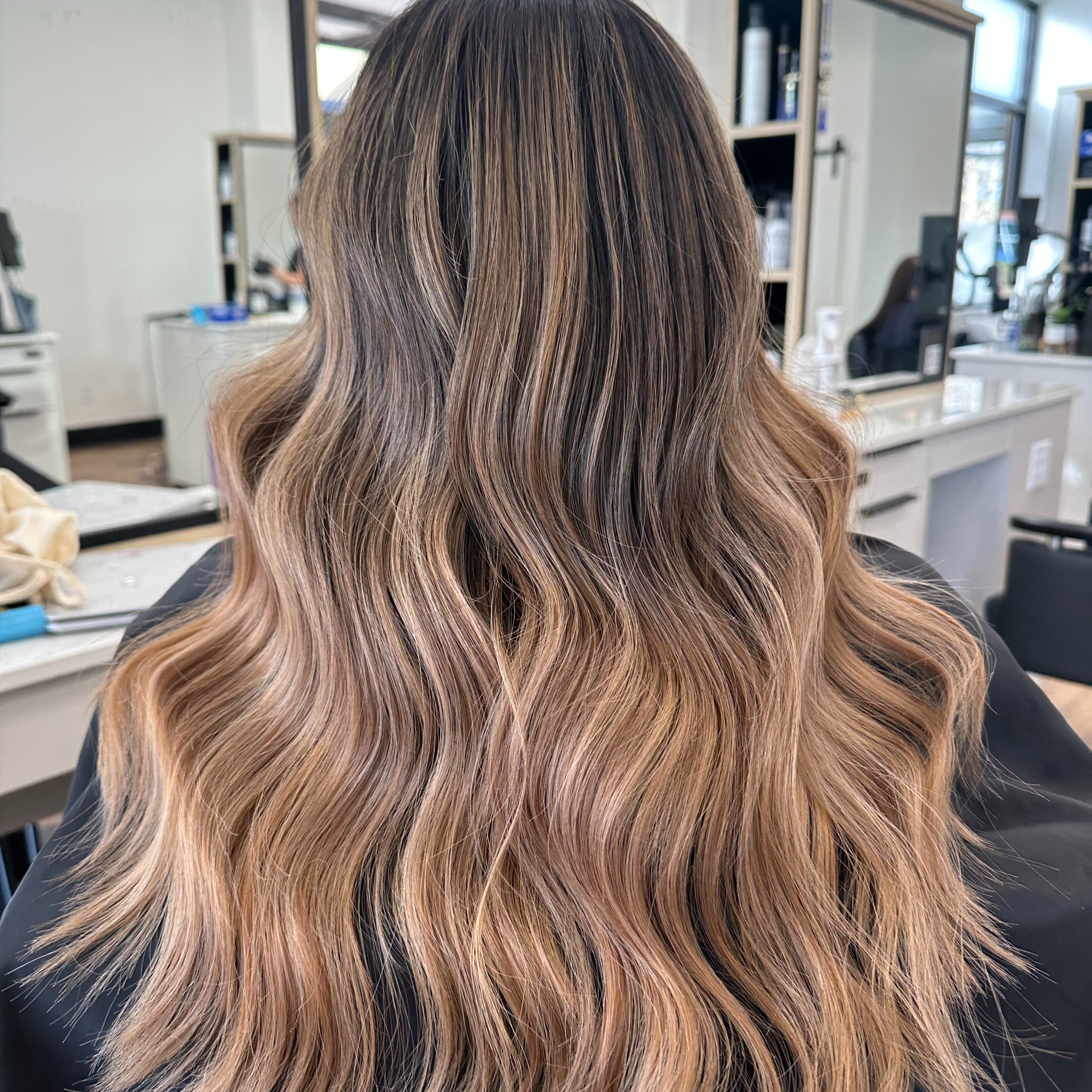 Full Custom Lightening at beautywkiara in Waukee, IA