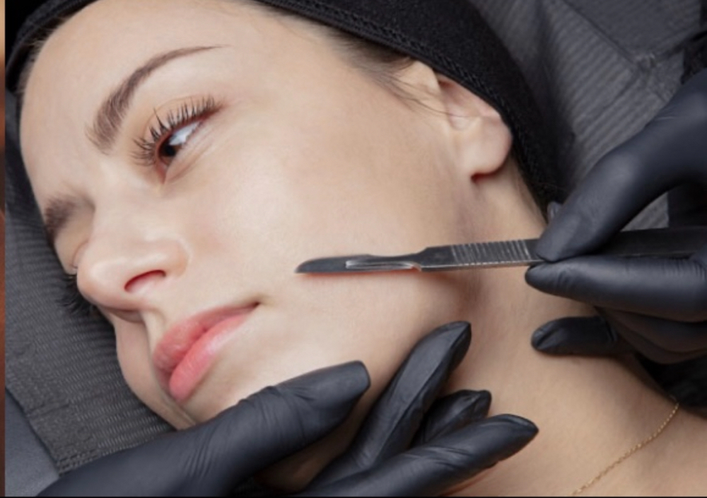 Dermaplane Facial