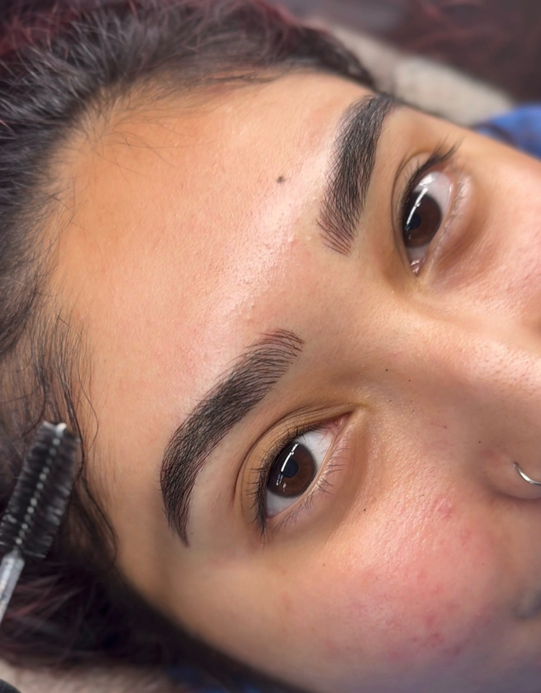 Eyebrow Microblading