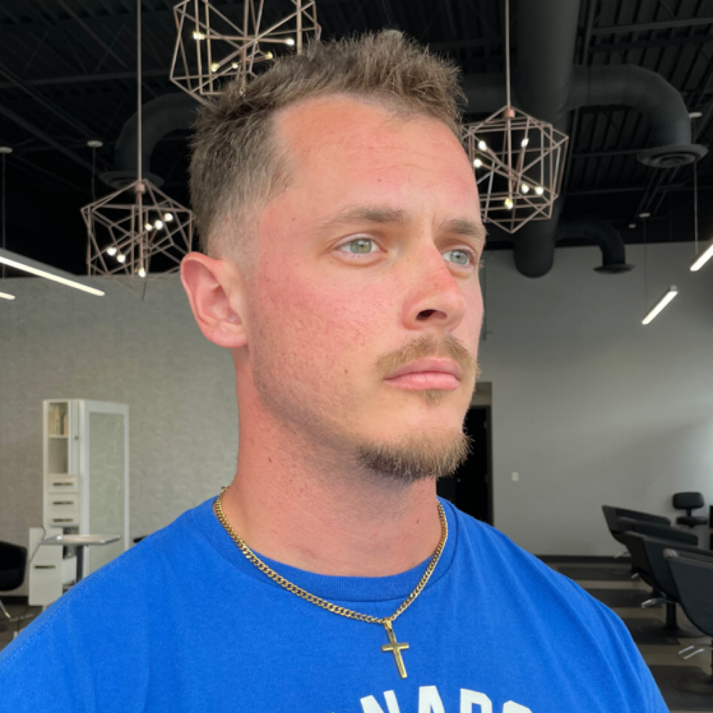 Men’s Haircut at Sophia  Herman in Saint Petersburg, FL