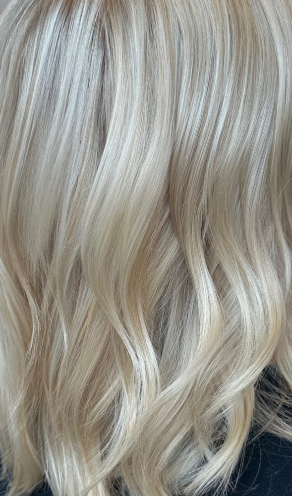 Full at Caylee Brown in Marshalltown, IA