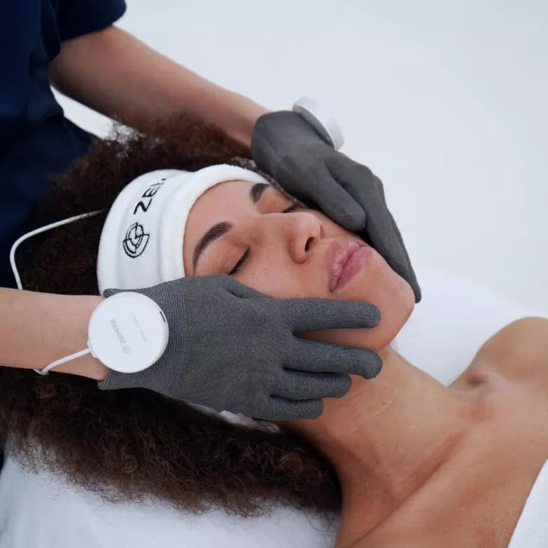 Microcurrent Sculpture Massage