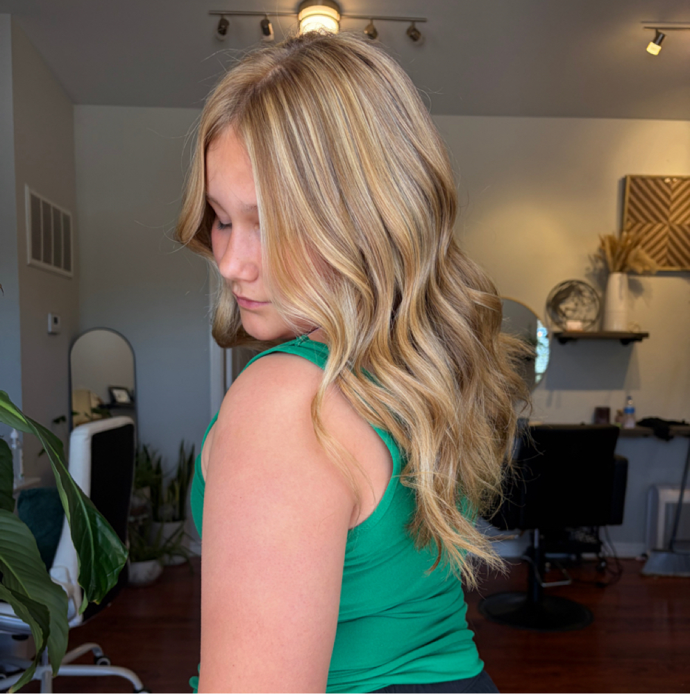 SIGNATURE PARTIAL BLONDING at Audrey Williams in AZLE, TX