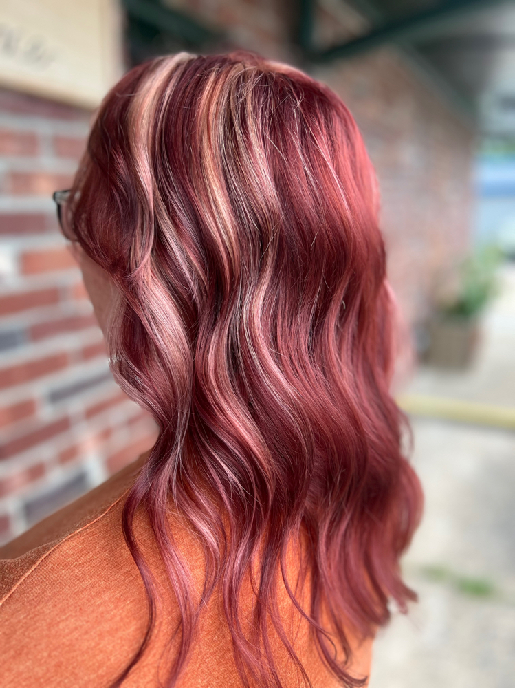 Shampoo & Style at Hair by Melanie Y. in Muskogee, OK
