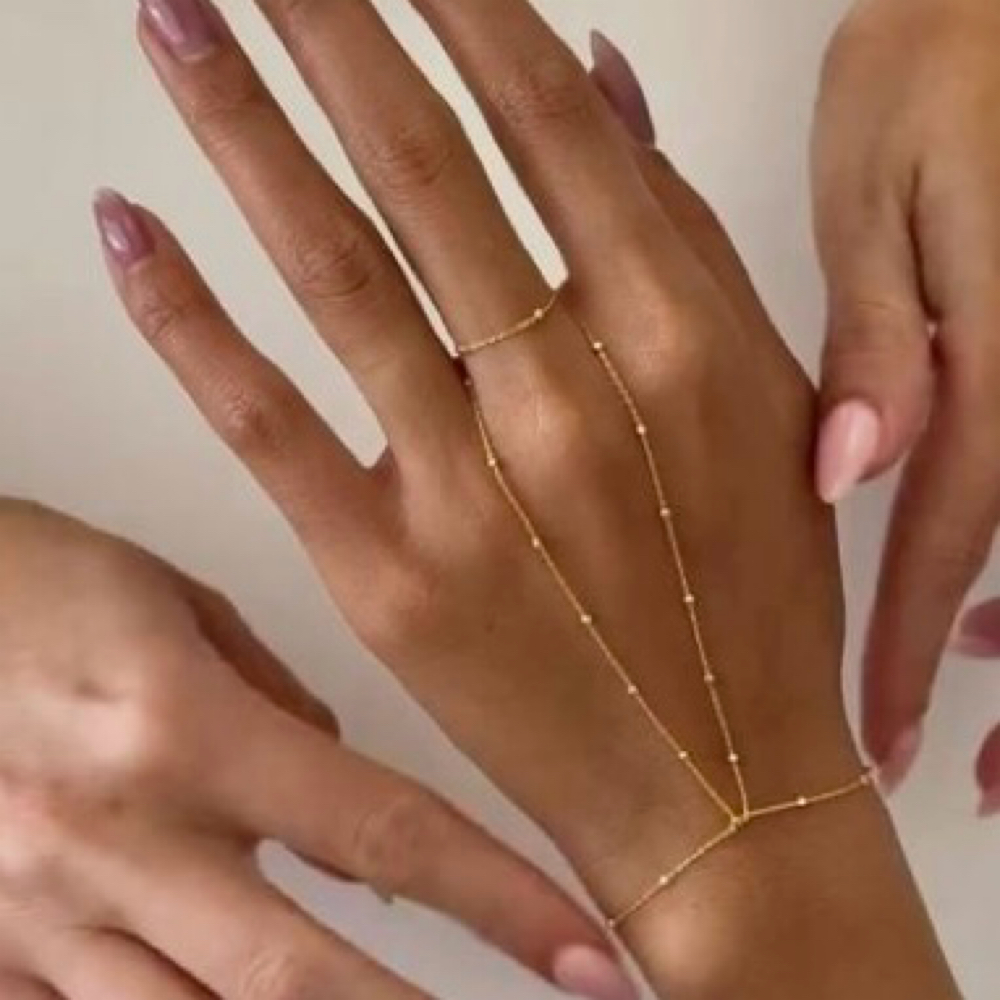 Hand Chain at Eternalinks in Putnam, CT