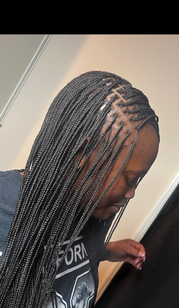 Small Knotless Box Braids