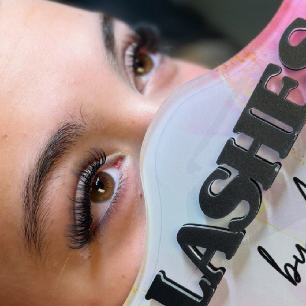 2 Week Hybrid Lash Fill at Aidybbeauty in Thurmont, MD
