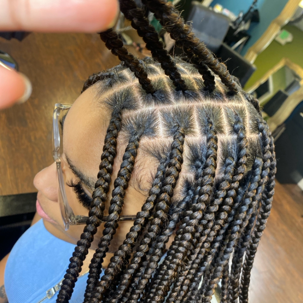 Knotless at StyledbyLondonxMarie in Parkville, MD