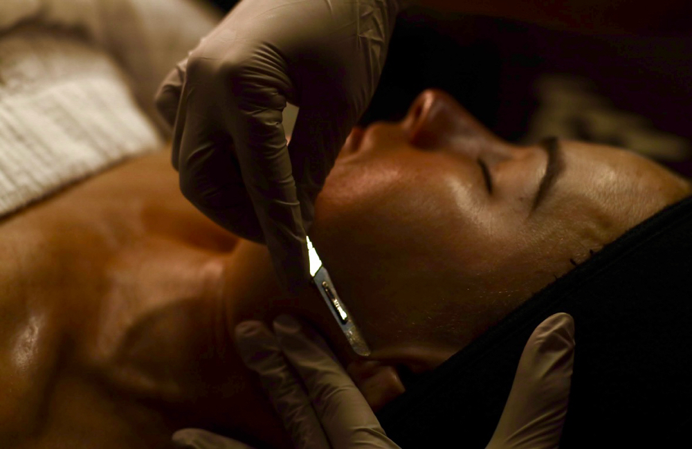 The Dermaplane Facial