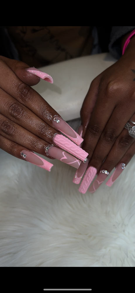 Long Nails at Rubiiglownails in North Carolina, NC