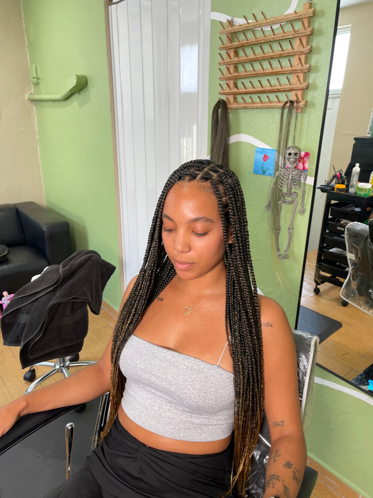Knotless braids