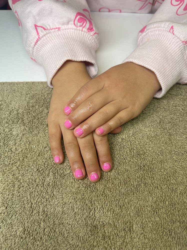 Kids Manicure (under 12yrs) at DOLLHOUSE in Adrian, MI