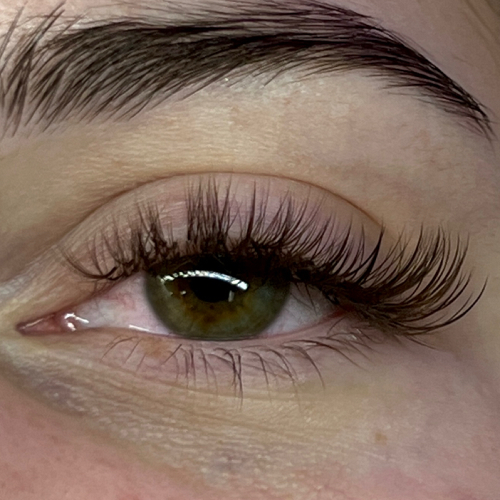 Full Set- Hybrid at Carlina’s Beauty Bar in Chagrin Falls, OH