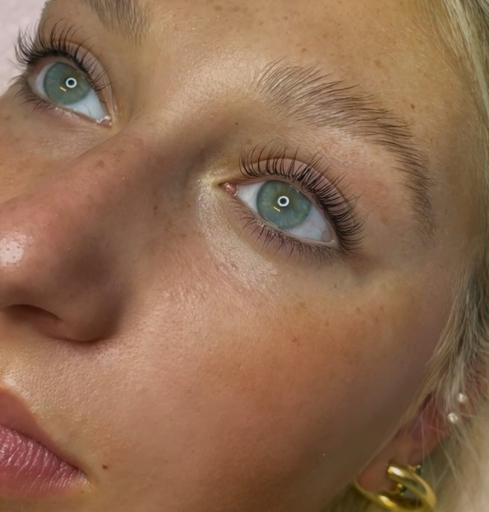 lash lift + tint