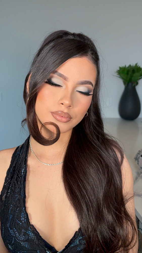 Makeup For Photoshoots at Alondra Gonzalez MUA in Lake Oswego, OR