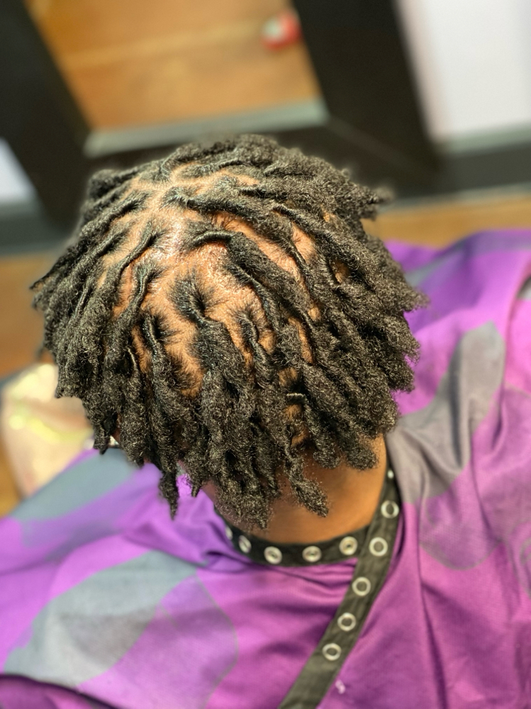 Kids Retwist ONLY (10 & Under) at HAIR BY DEE in Arlington, TX