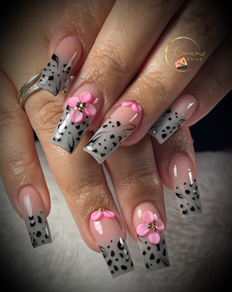Ombré Full Sets at Carmens Nailz LLC in Kissimmee, FL