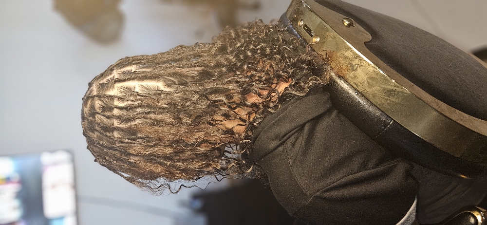 Instant Loc/Dreadloc Or Reattach at Luxurious Locs in Federal Way, WA