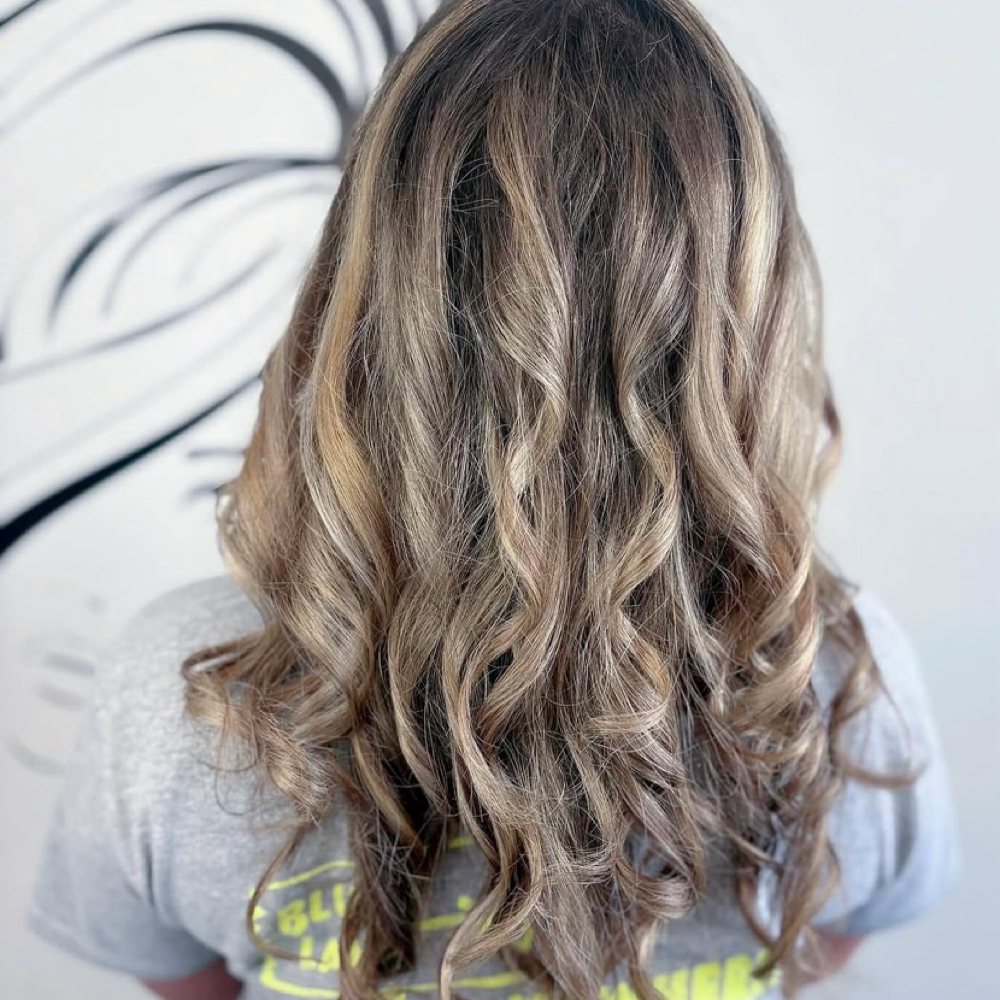 Full Highlight at Beauty by Uma in Silvis, IL