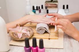 SPA MANICURE (Wet Or Dry)