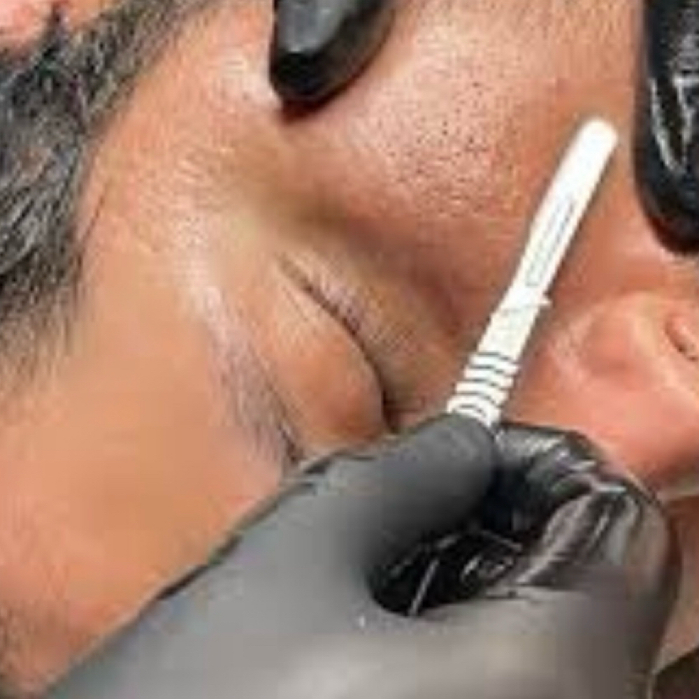 Mens DermaplaningSteamedFacial at Skeleton Key Haircuts in Simpsonville, SC
