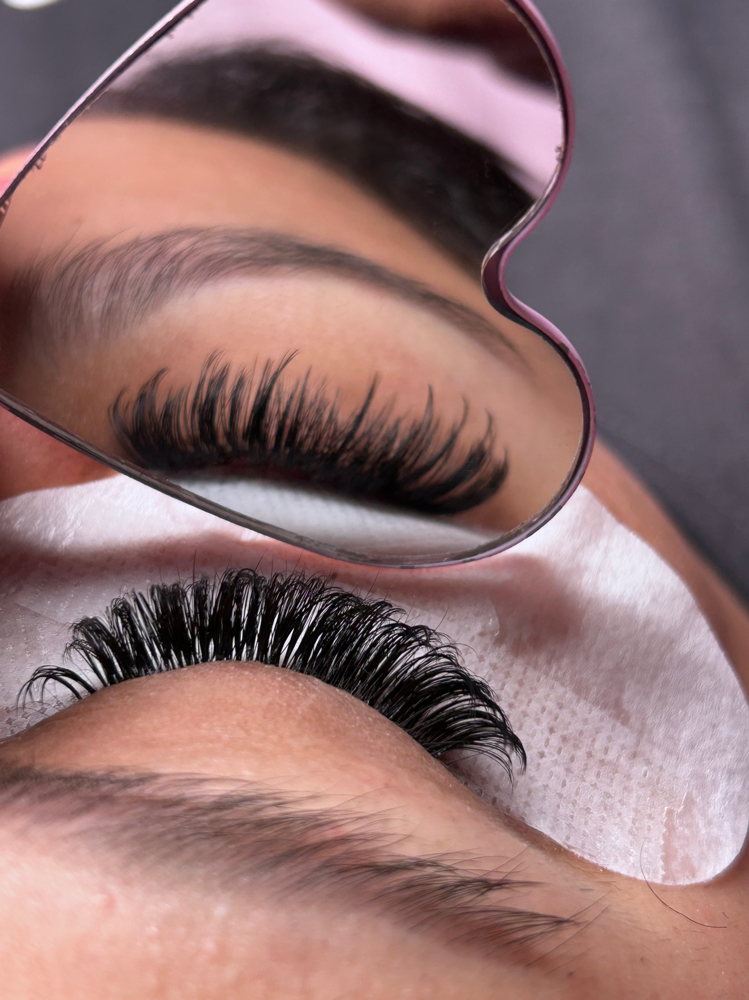 Wispy Hybrid Full Set