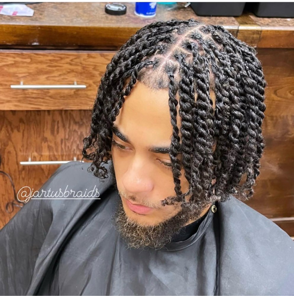 Two Stand Twist at Jartu's Braids beauty bar 🇱🇷 in Richardson, TX