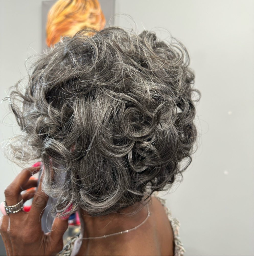 Shampoo & style at Jonda L'Vet Hair in Greenville, SC