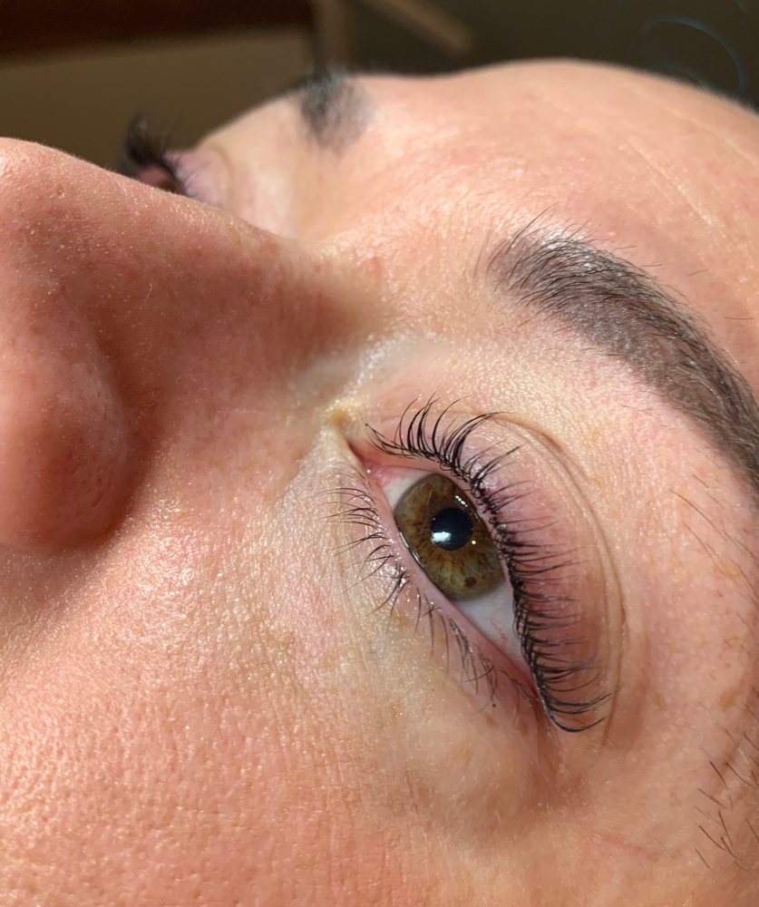 Eyelash lift