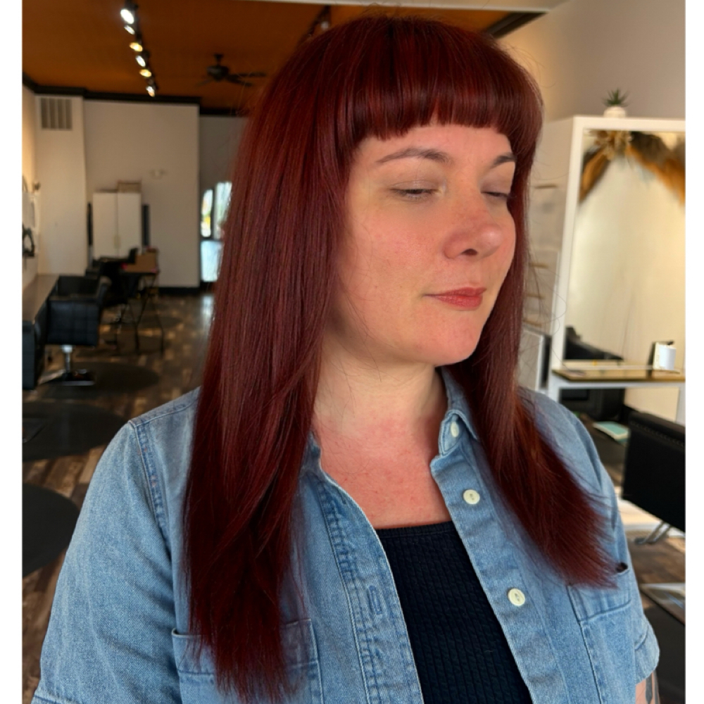 Root Touch Up at The Blonding Baddie in Louisville, KY