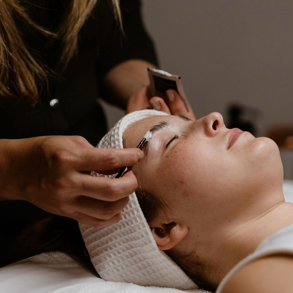 FULL BROW TREATMENT