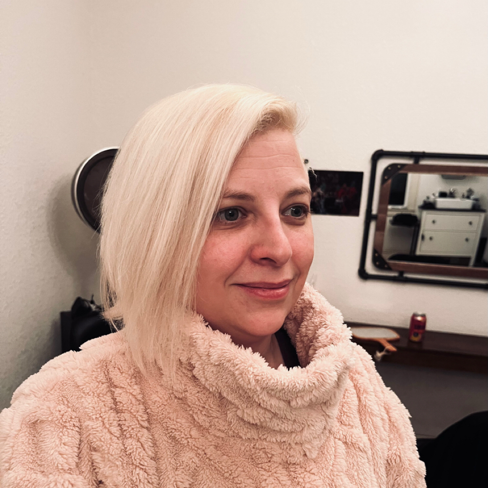 single process bleach at Salon Roya in Portland, OR