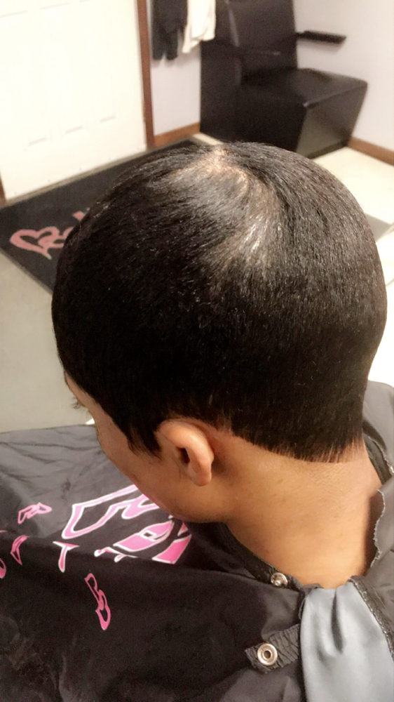 Cut, Shampoo & Mold only