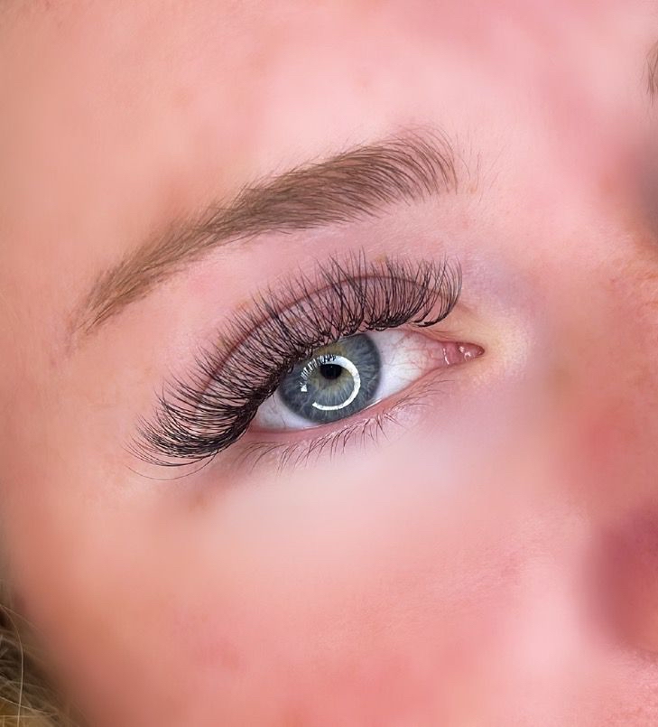 Hybrid Lashes
