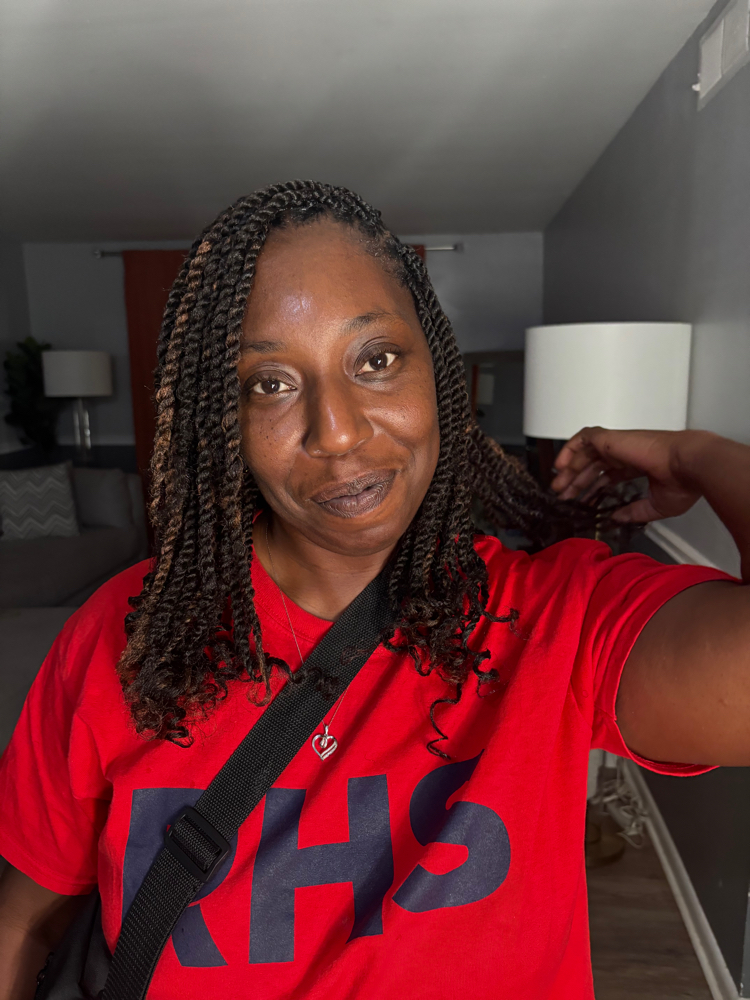 Mini Twist Synthetic at The Cheesedip Experience in Madison, TN