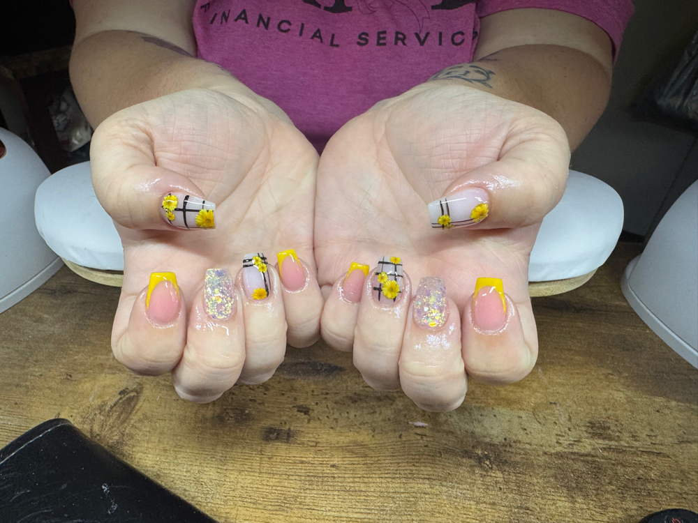 Short Fill Freestyle at Moras Hair Skin &Nails in Bradley, IL