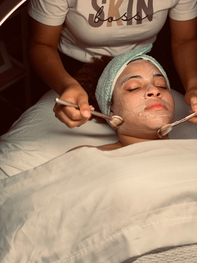 Clear Skies Purifying Facial