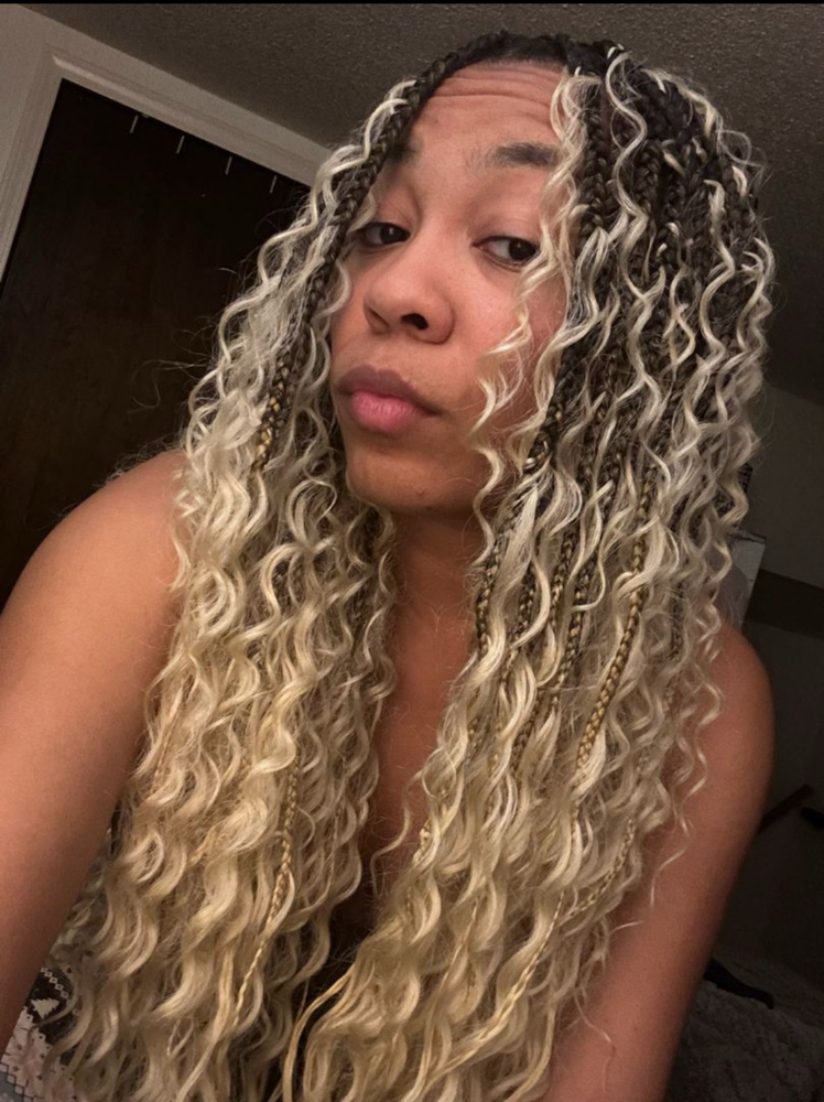 Bora Bora Knotless Braids