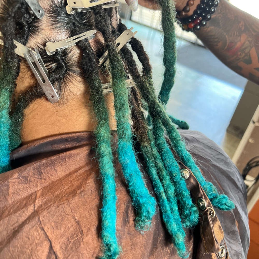 Vibrant Color Money Piece at LASHDAE of Roots To Royalty Studio in Phoenix, AZ