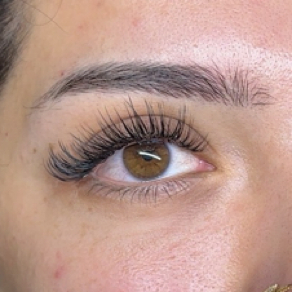 Lashes Take Off Only at Phabulous Studio in Knoxville, TN