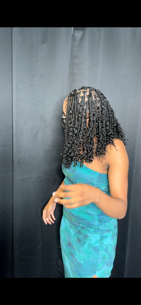 Full Smedium Boho Bob