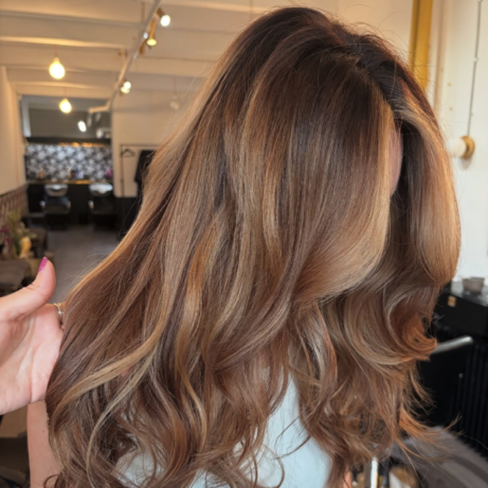 Root smudging hair color