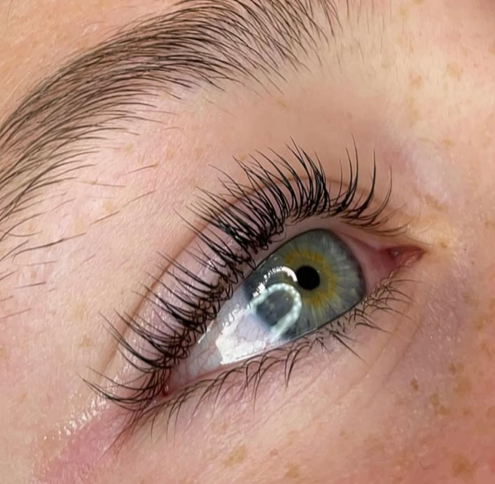 Lash Lift and Tint