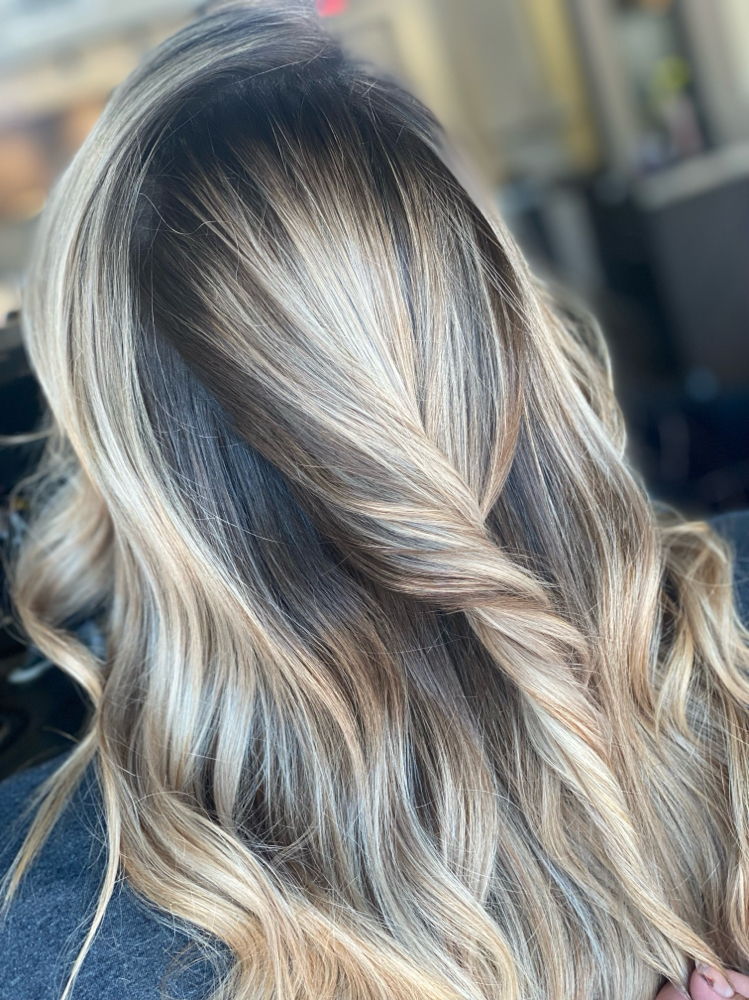 Partial Highlights Or Babylights at Before/After Beauty in Cincinnati, OH