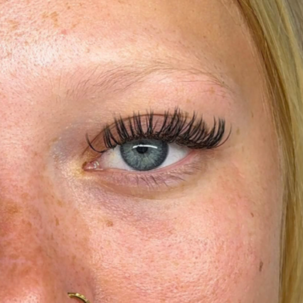 Lash Removal at Golden Goddess Esthetics in Marion, NC