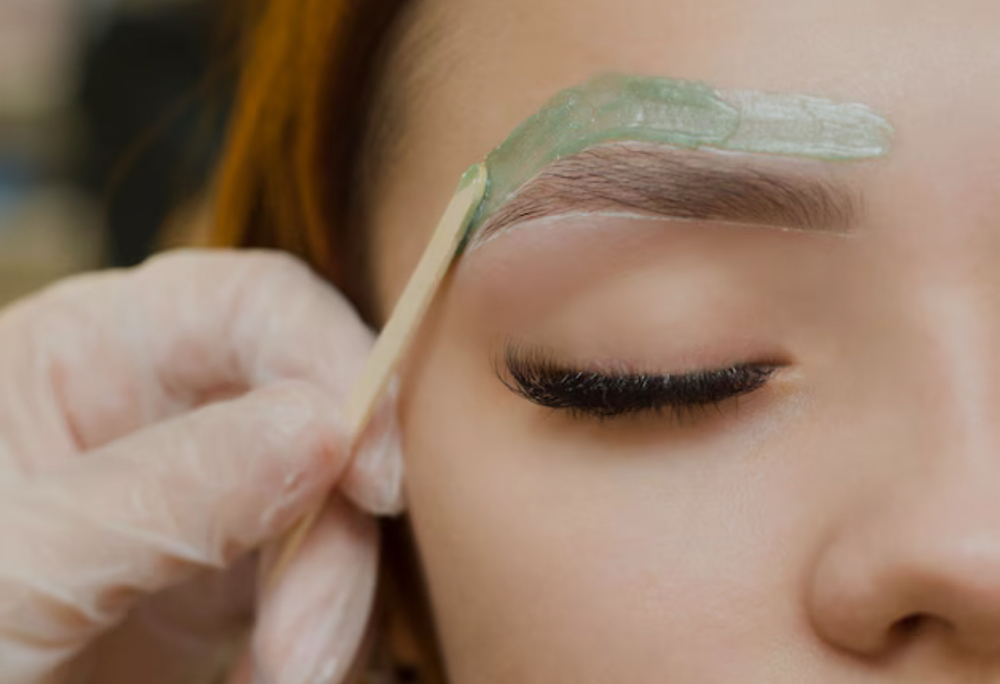 Eyebrow Waxing ( Ceja-depilacion)