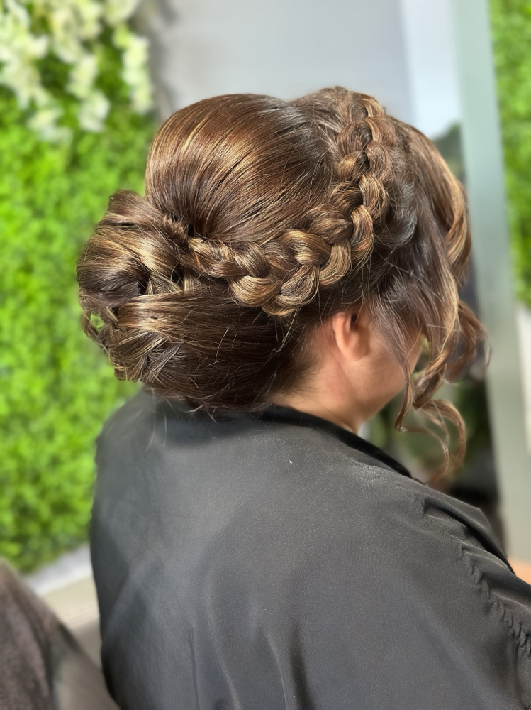 Up Do/ Hairstyling